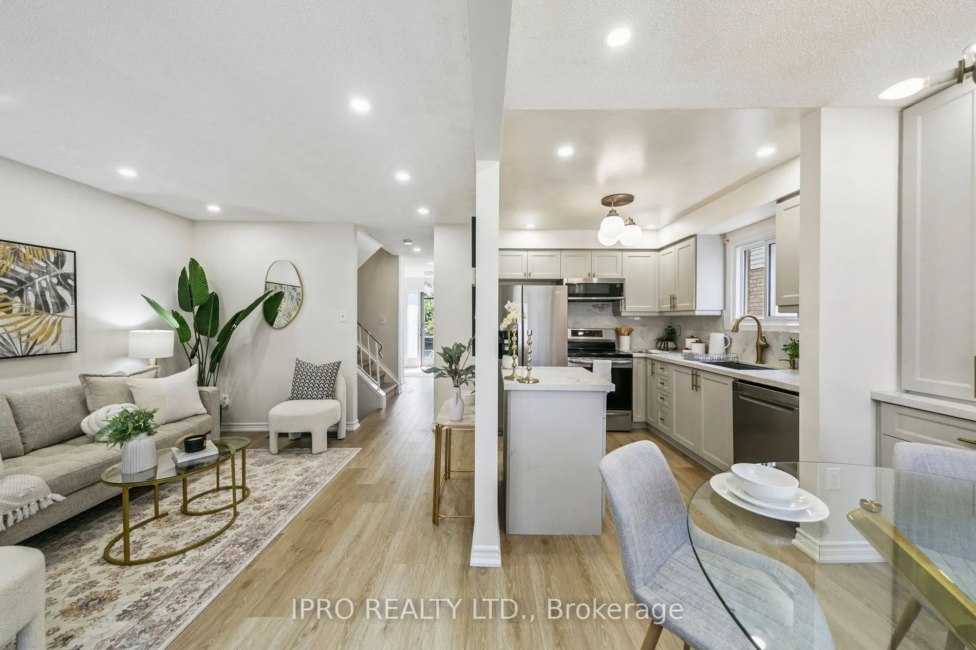 3455 Caplan Crescent, #3