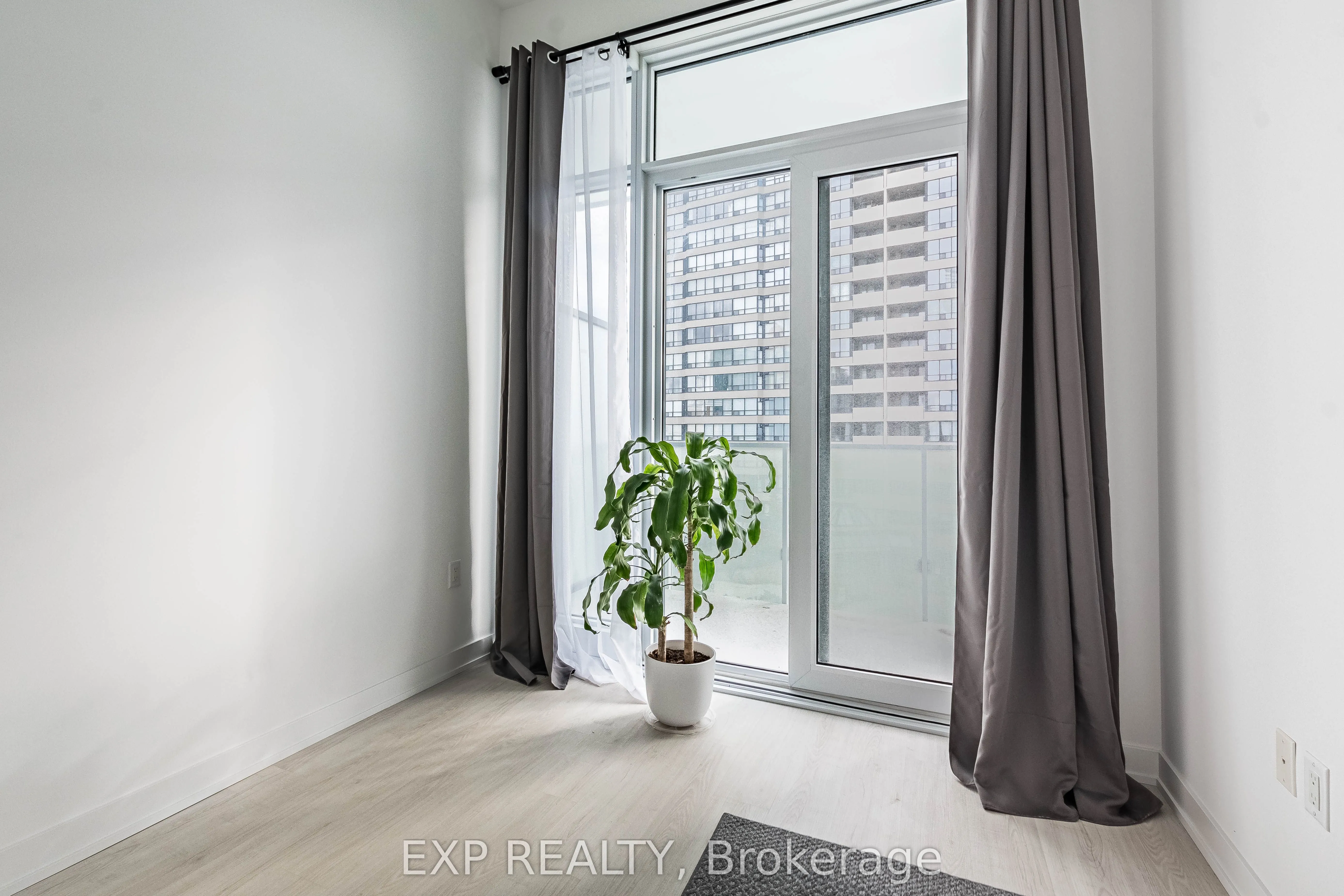 3883 Quartz Road, #307