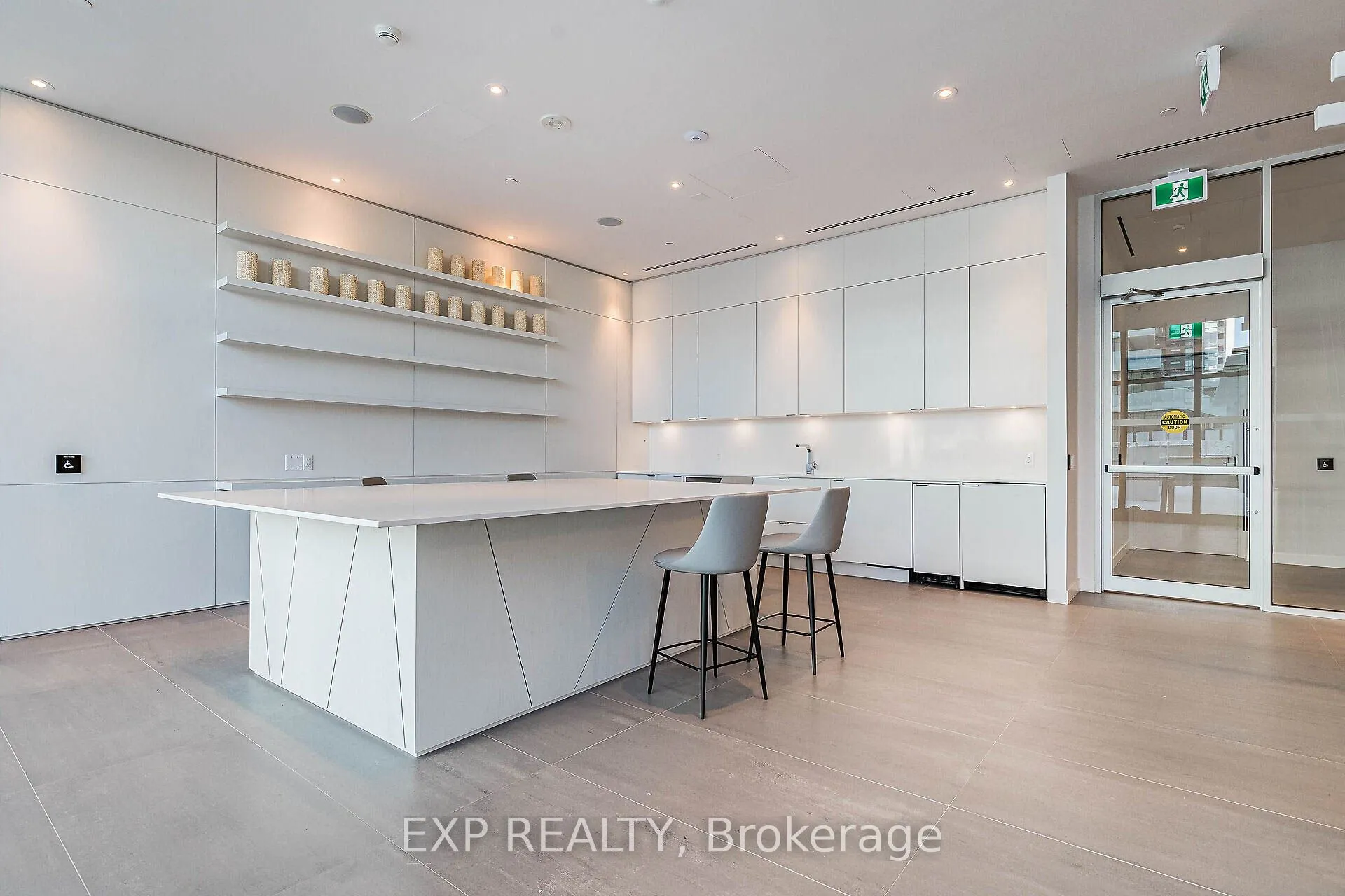 3883 Quartz Road, #307