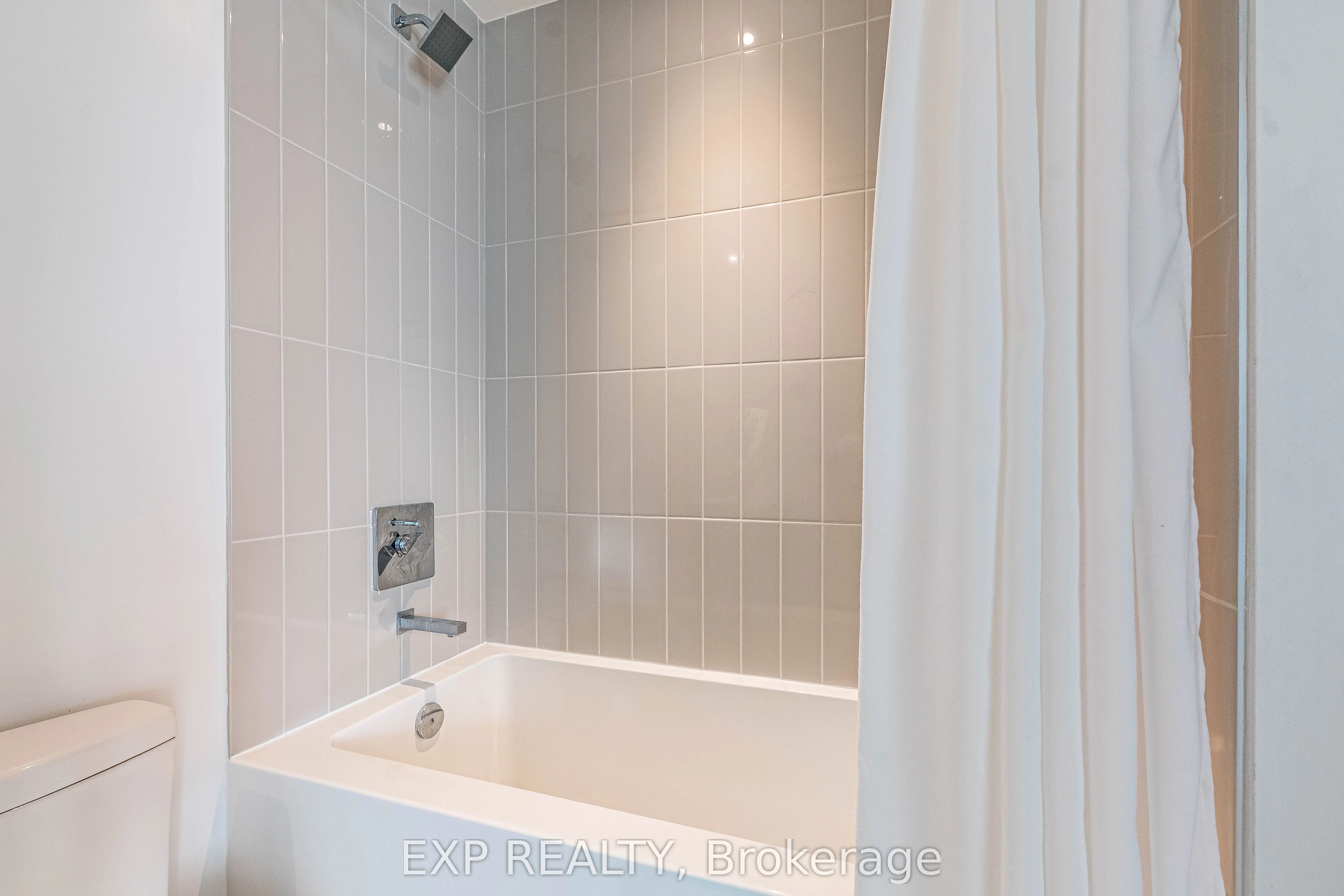 3883 Quartz Road, #307