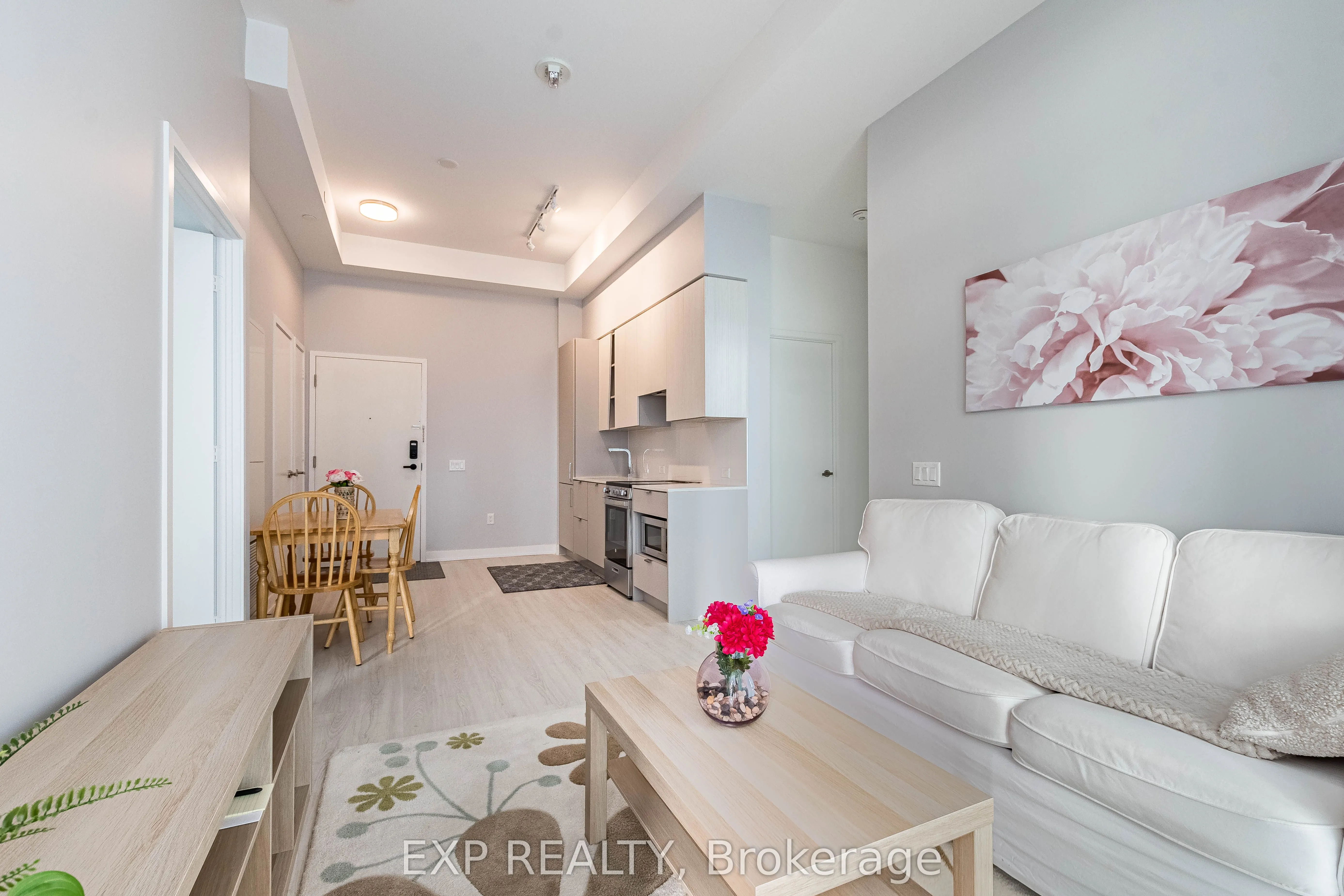 3883 Quartz Road, #307