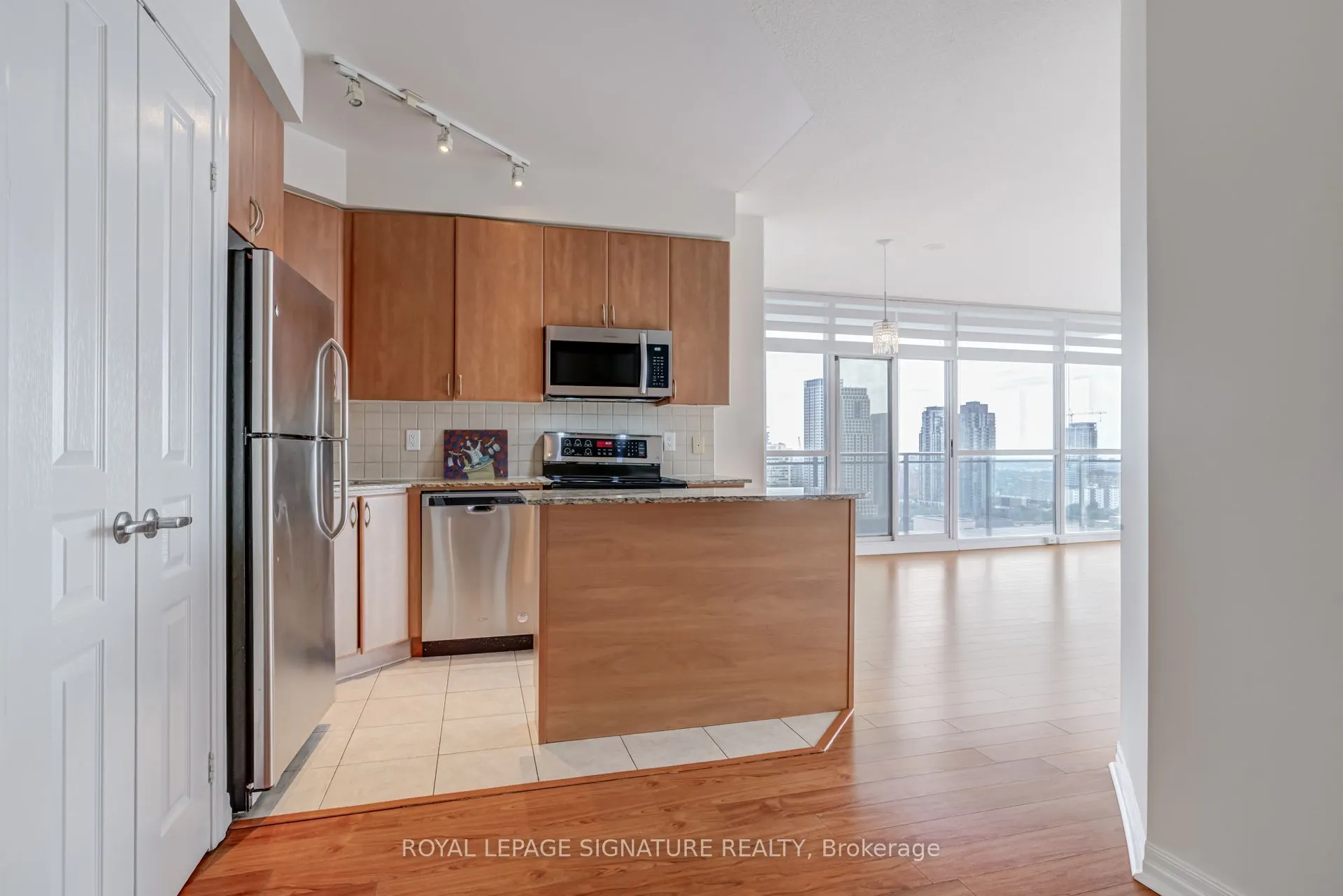225 Webb Drive, #1808