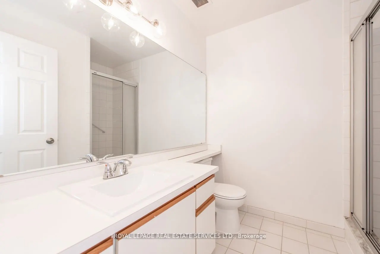 95 La Rose Avenue, #1404