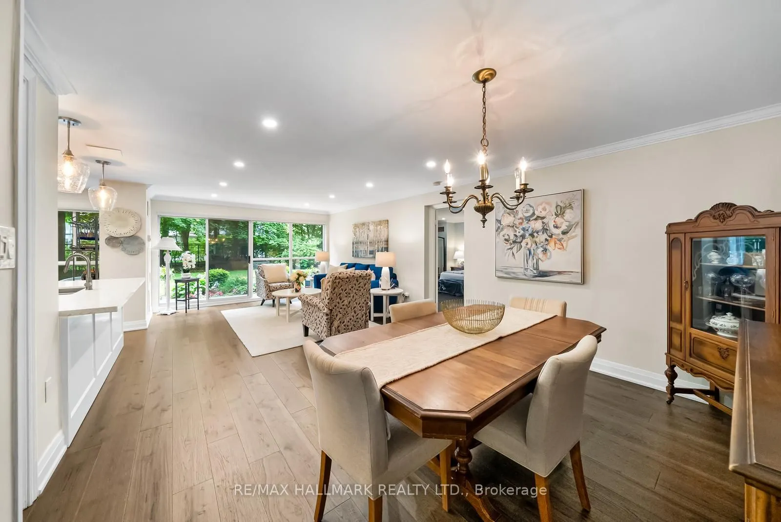 2210 Lakeshore Road, #104