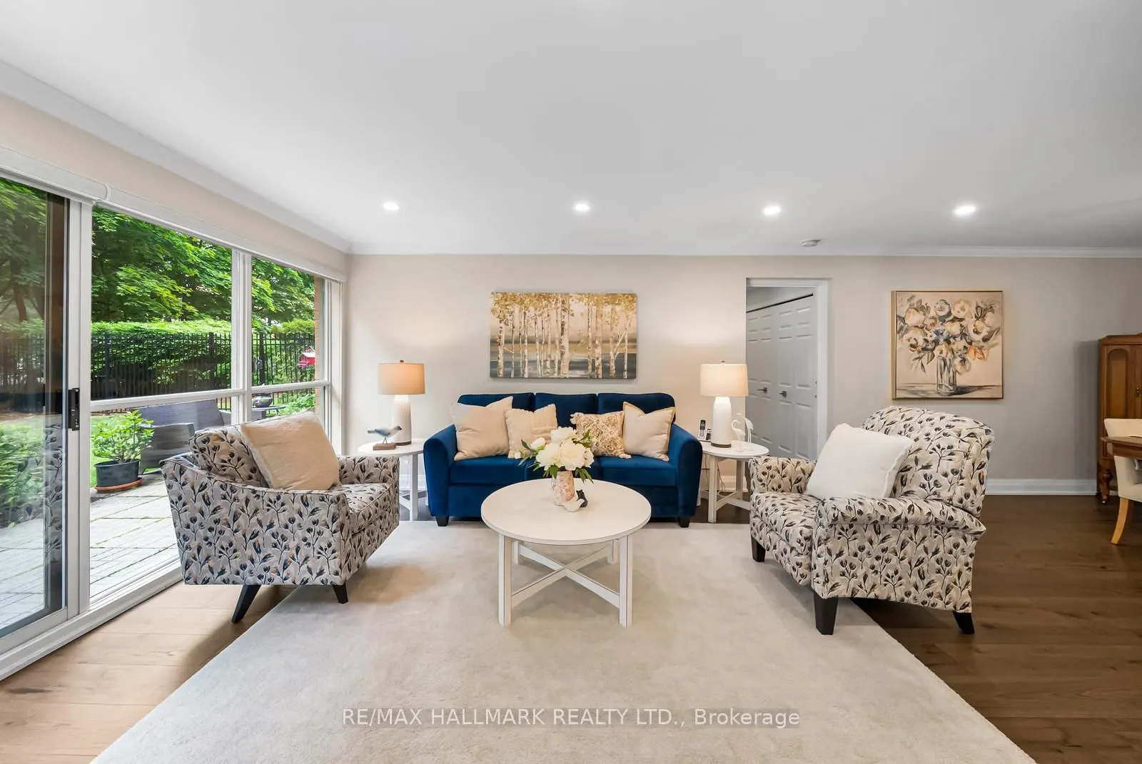 2210 Lakeshore Road, #104