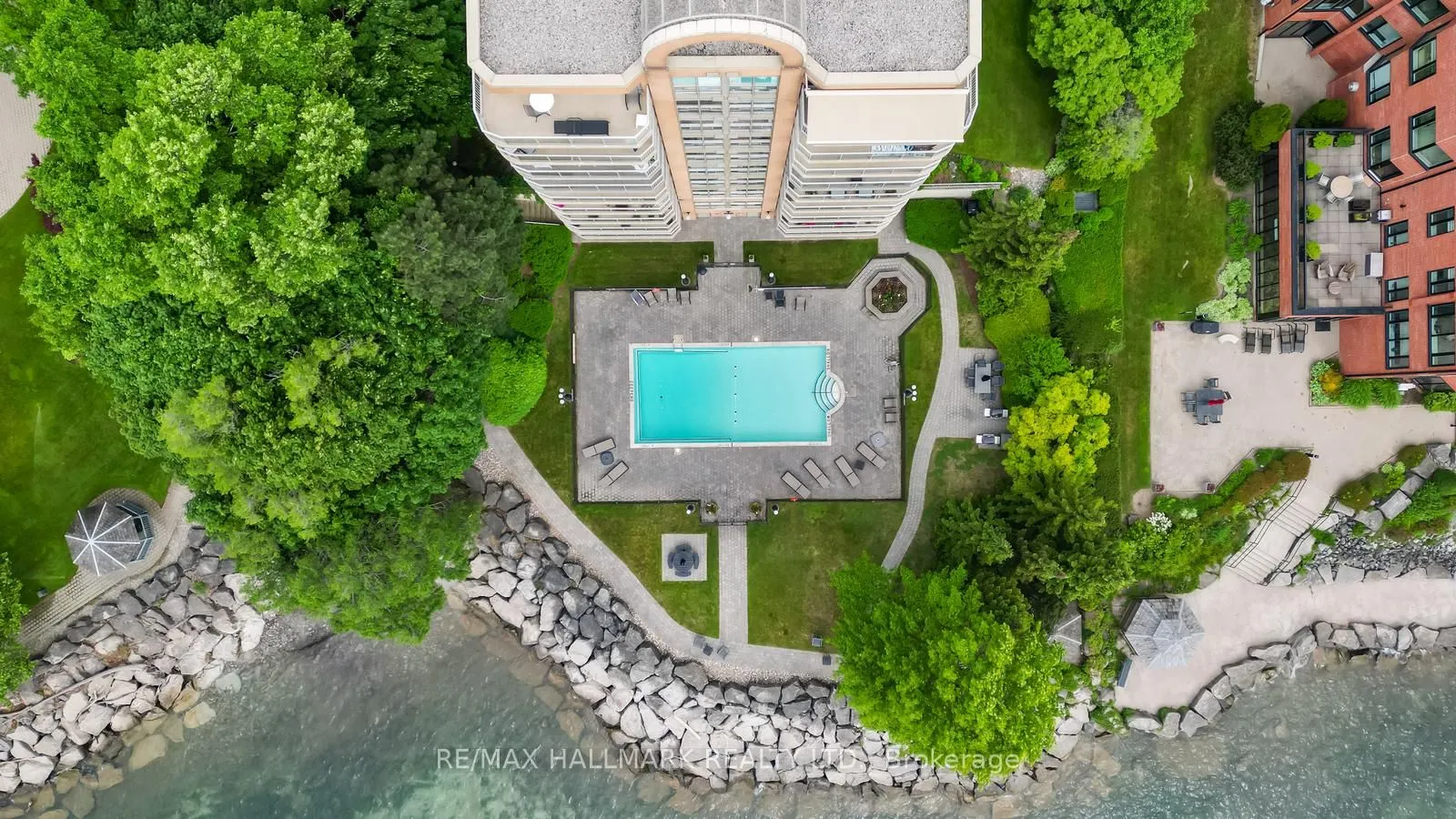 2210 Lakeshore Road, #104