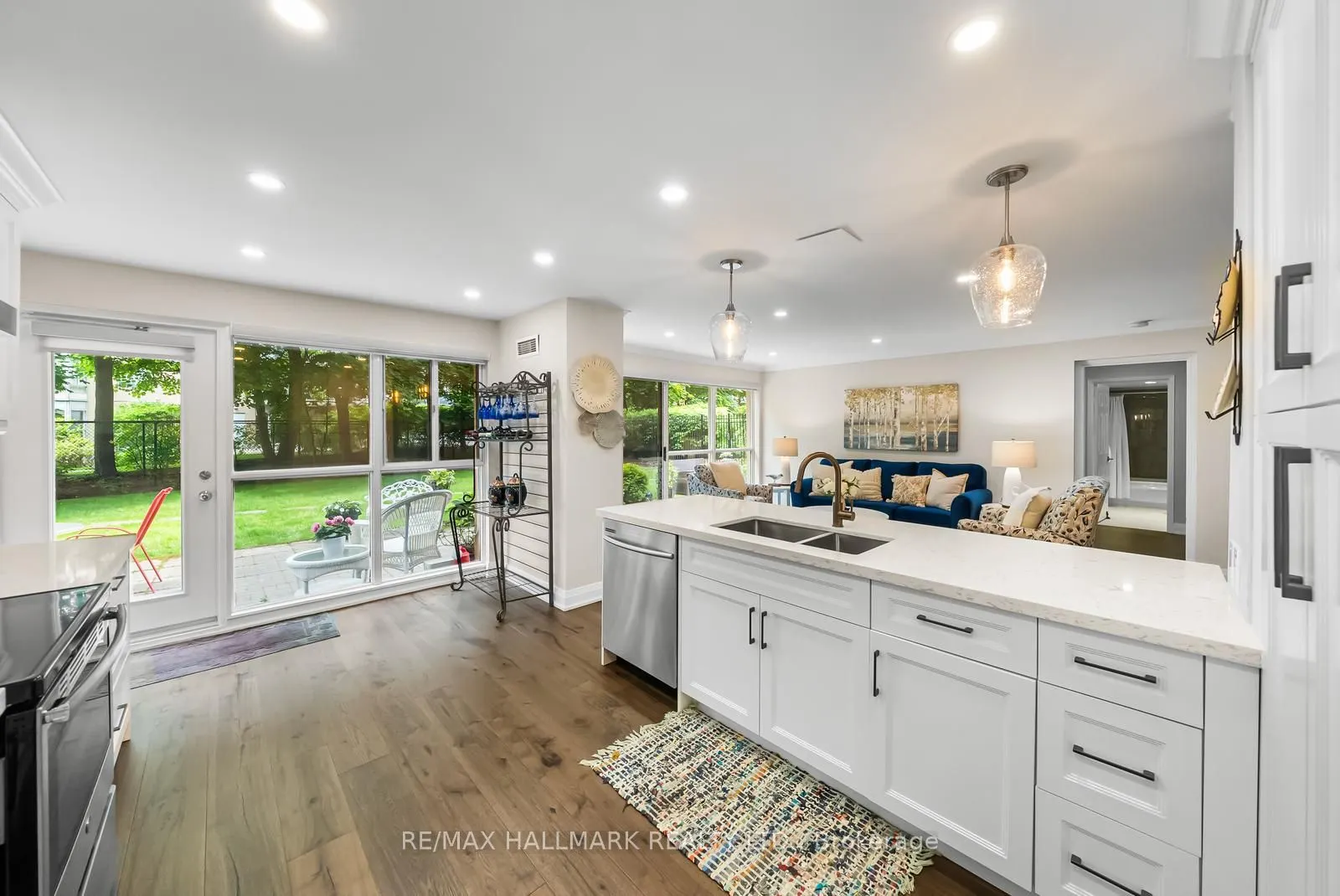 2210 Lakeshore Road, #104