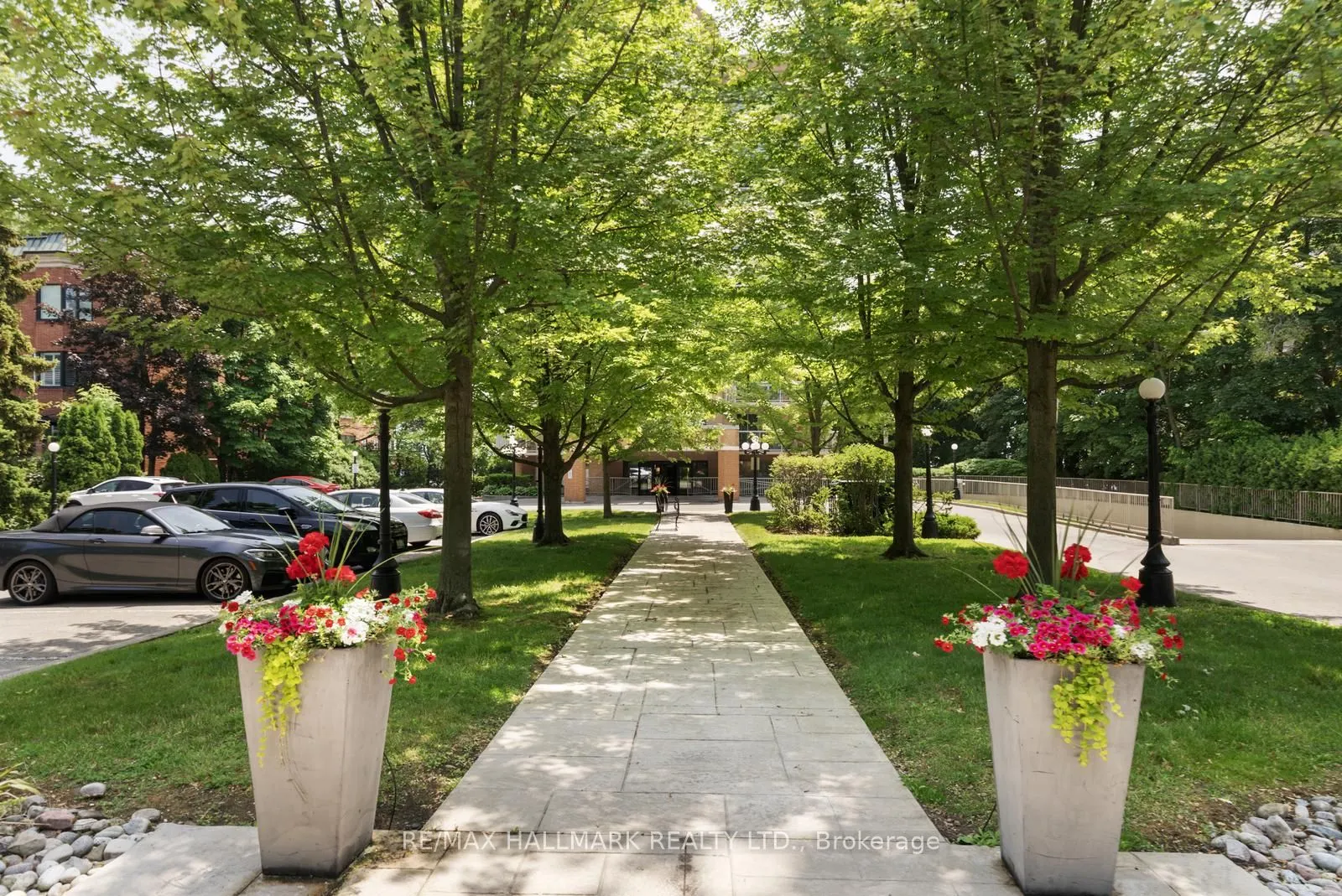 2210 Lakeshore Road, #104