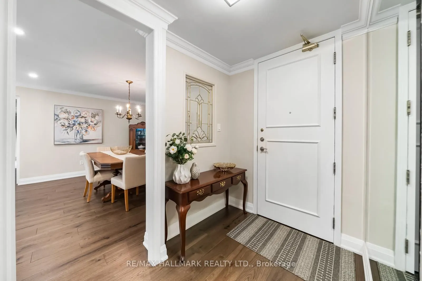 2210 Lakeshore Road, #104