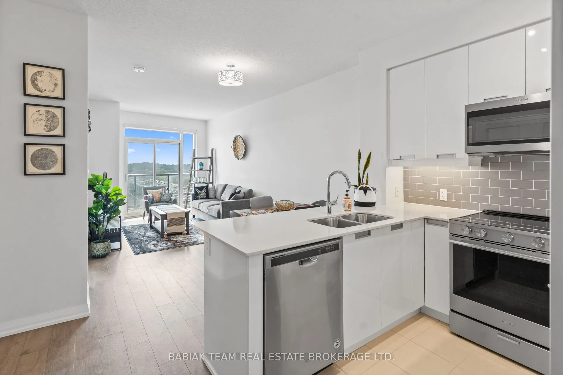 65 Watergarden Drive, #405