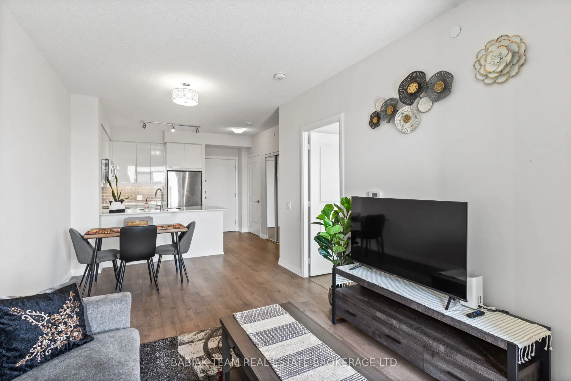 65 Watergarden Drive, #405