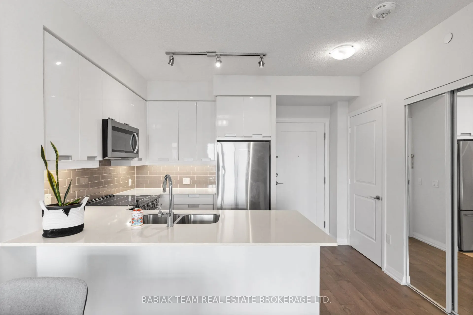 65 Watergarden Drive, #405
