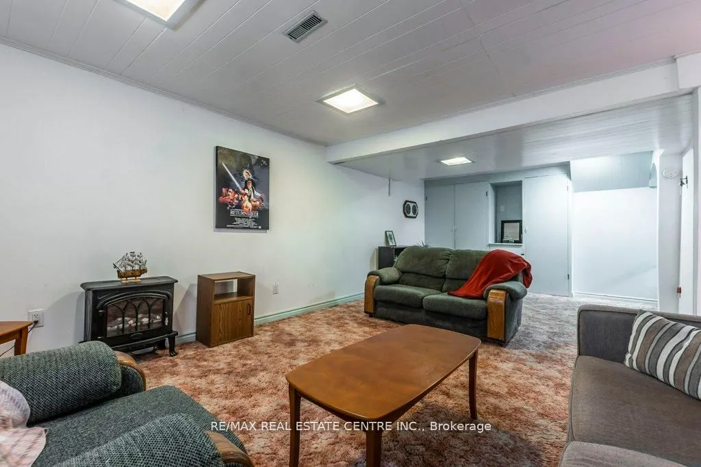65 Lorne Scots Drive
