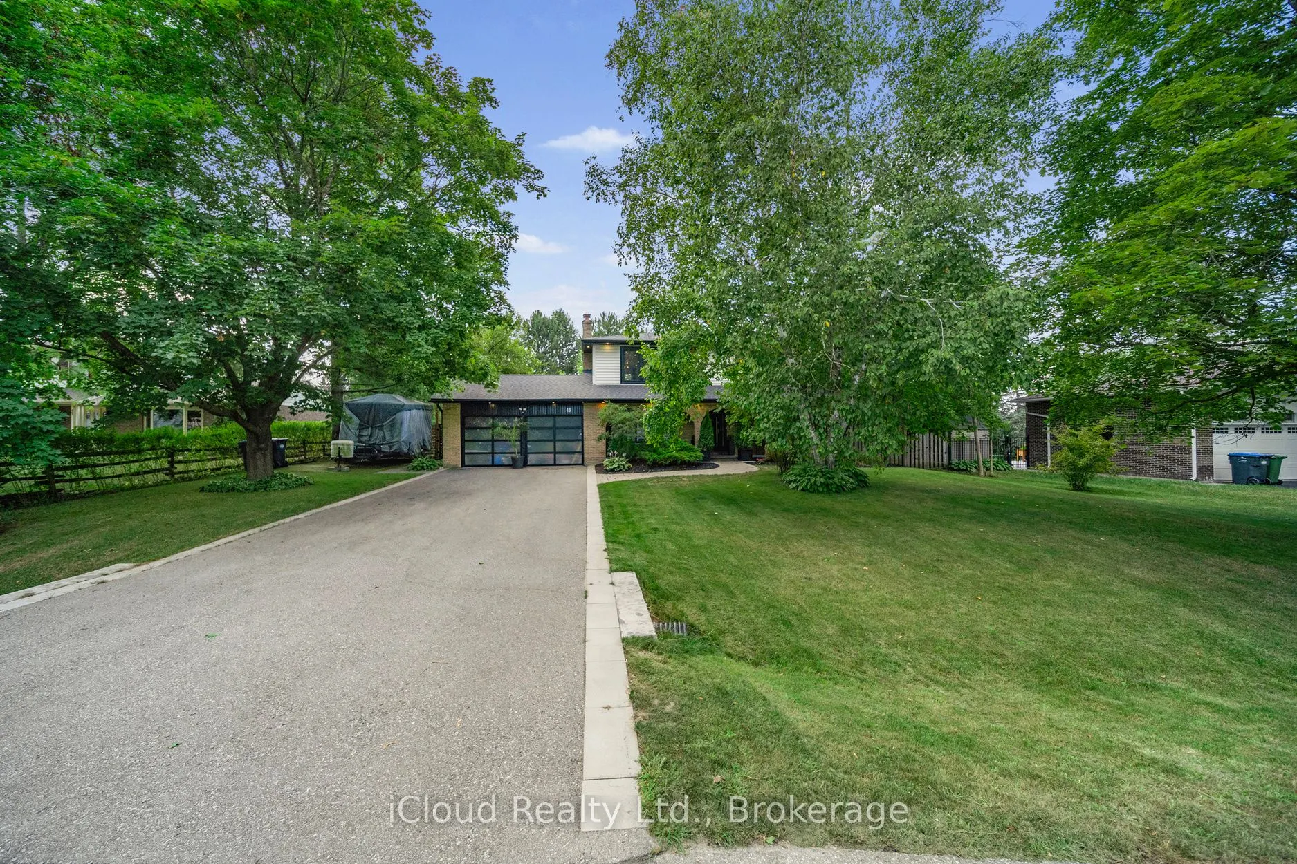 49 Westview Crescent