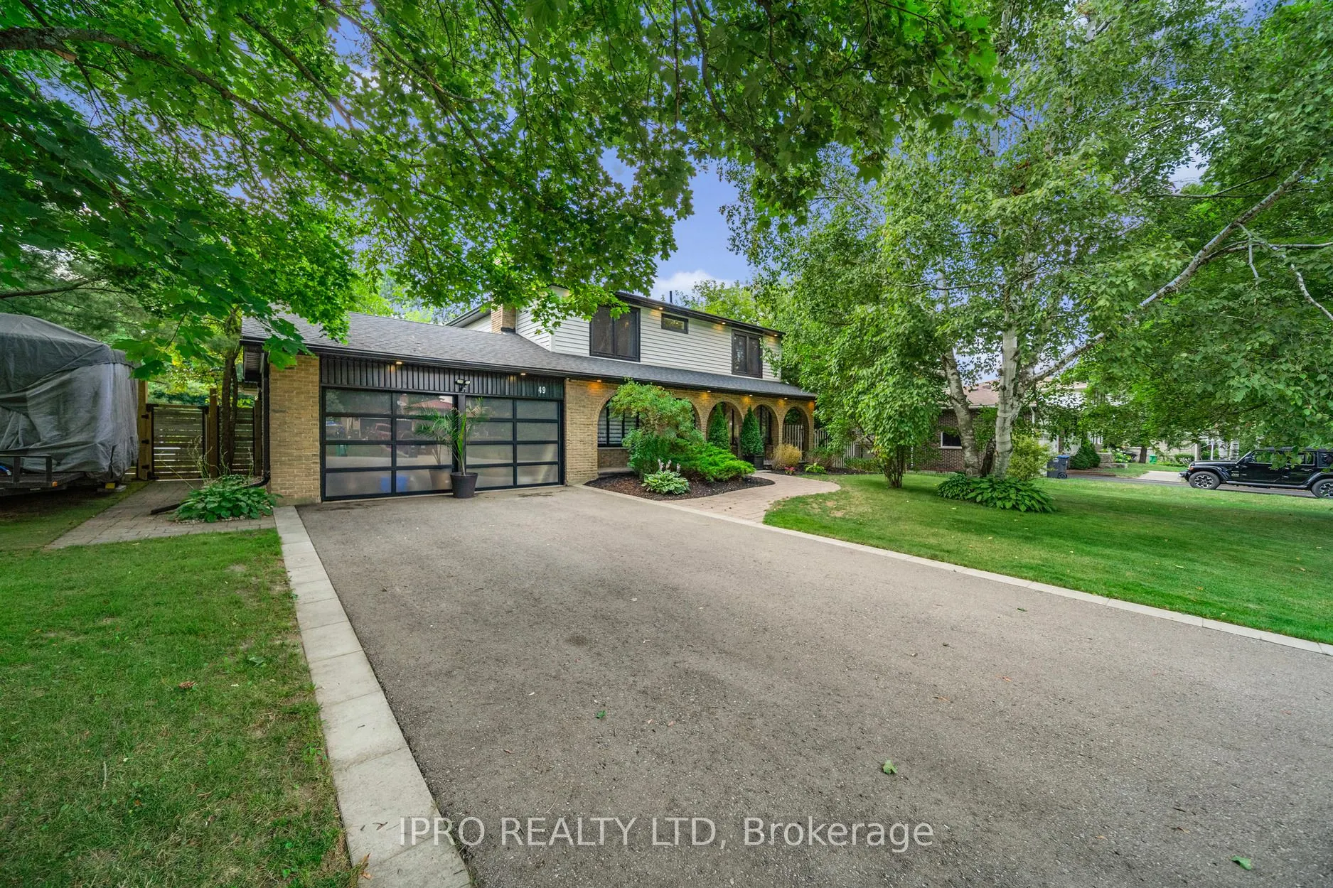 49 Westview Crescent