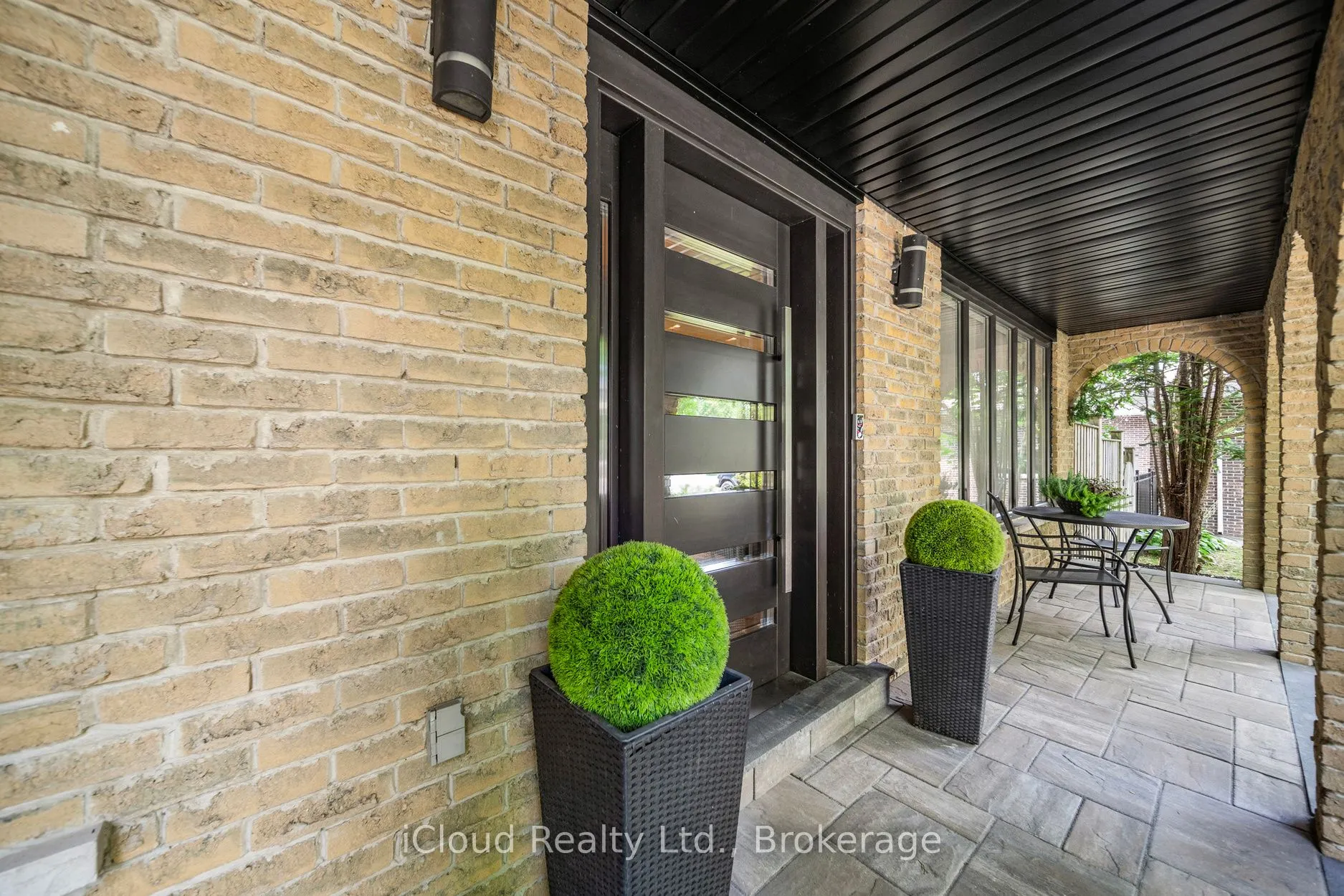 49 Westview Crescent