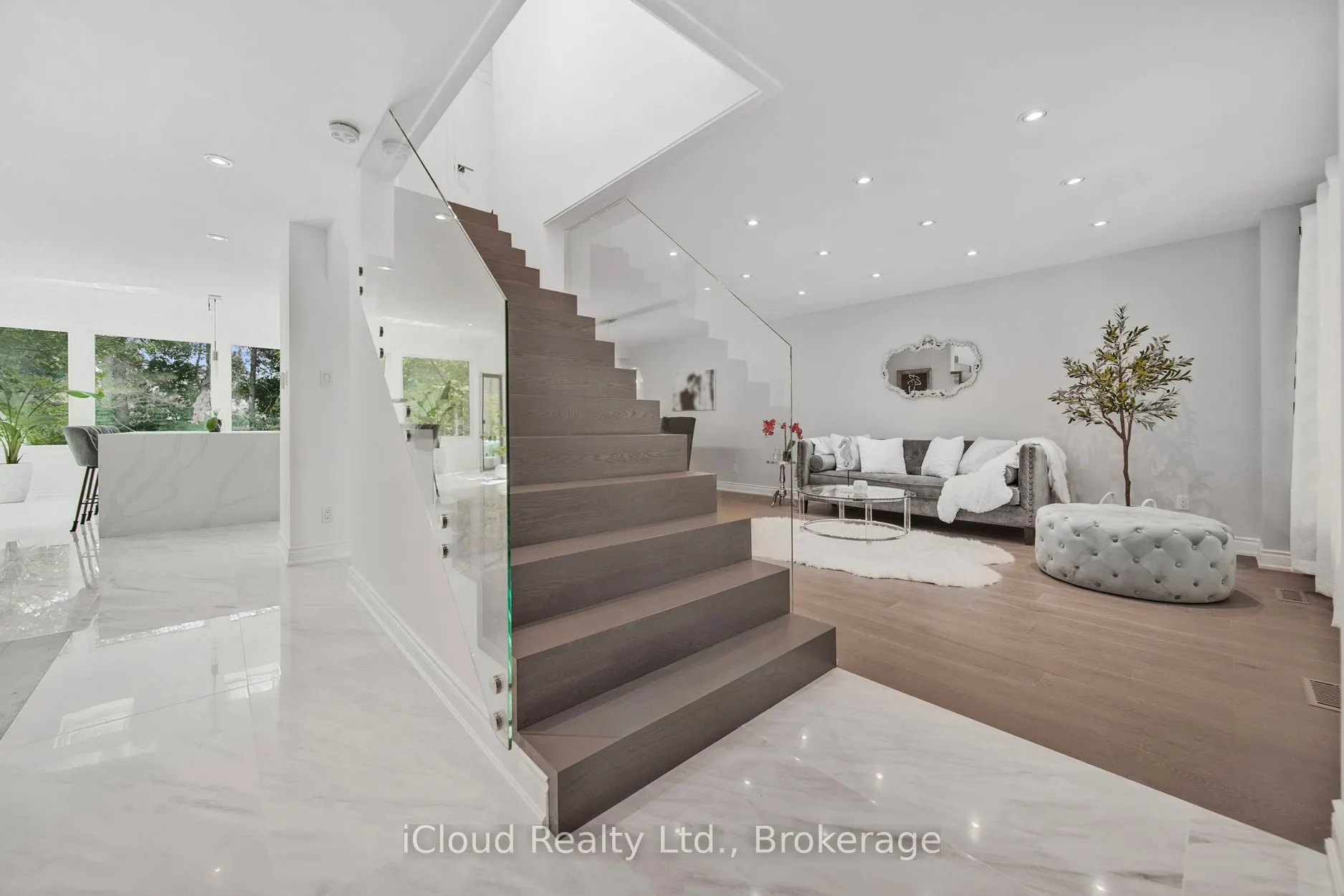 49 Westview Crescent