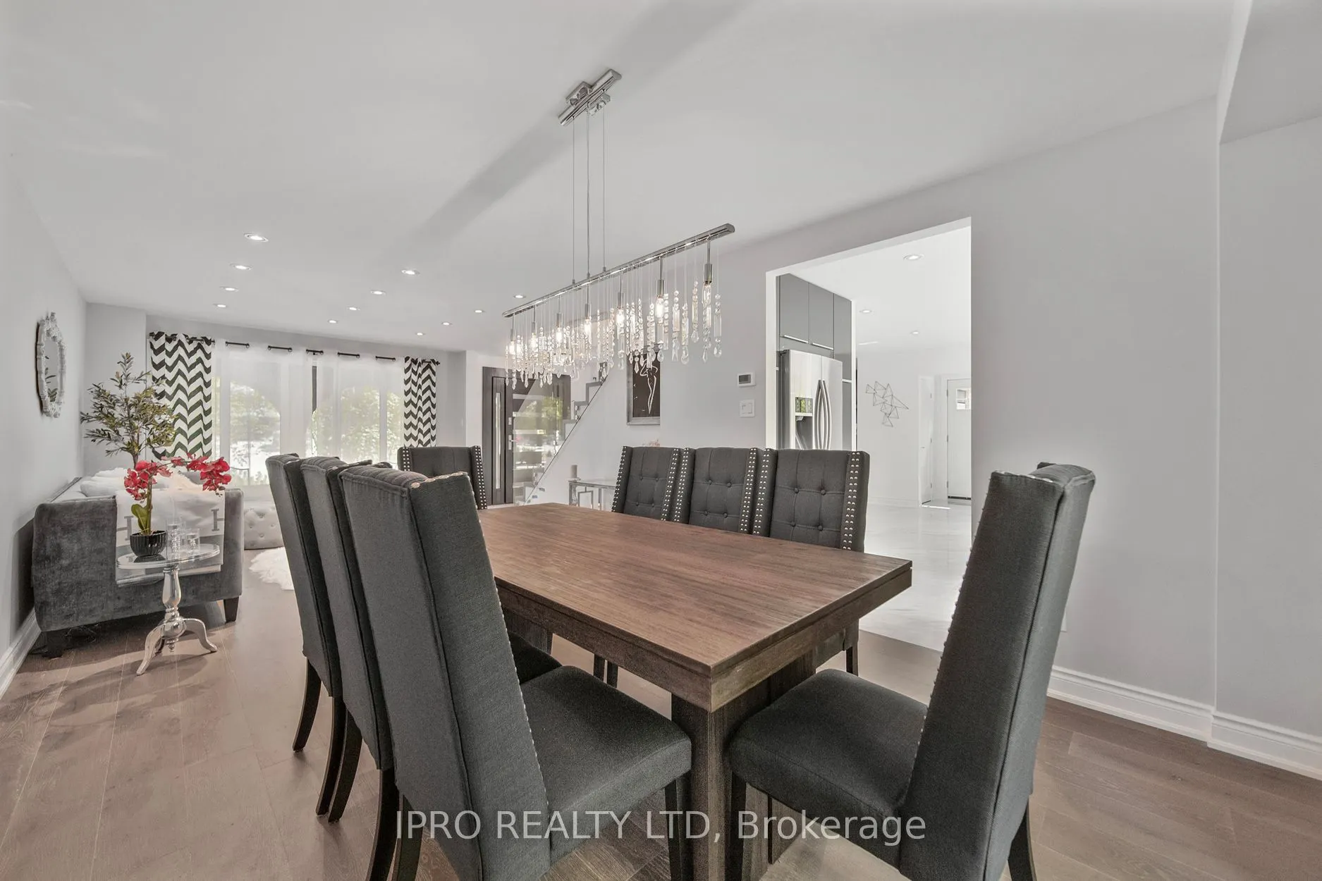49 Westview Crescent