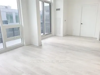 2450 Old Bronte Road, #815