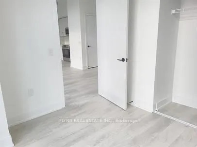 2450 Old Bronte Road, #815