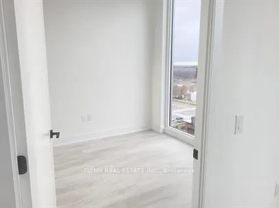 2450 Old Bronte Road, #815