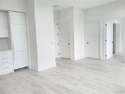 2450 Old Bronte Road, #815