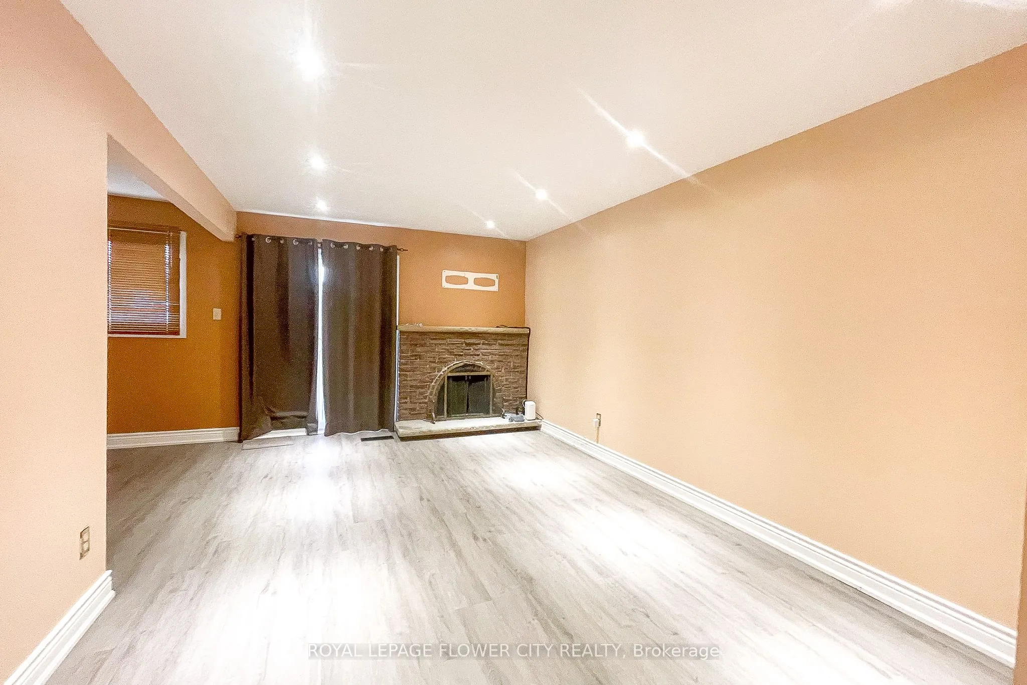 43 Greenwich Circle, #43
