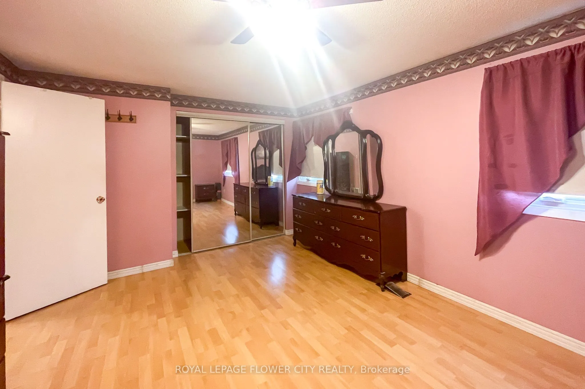 43 Greenwich Circle, #43