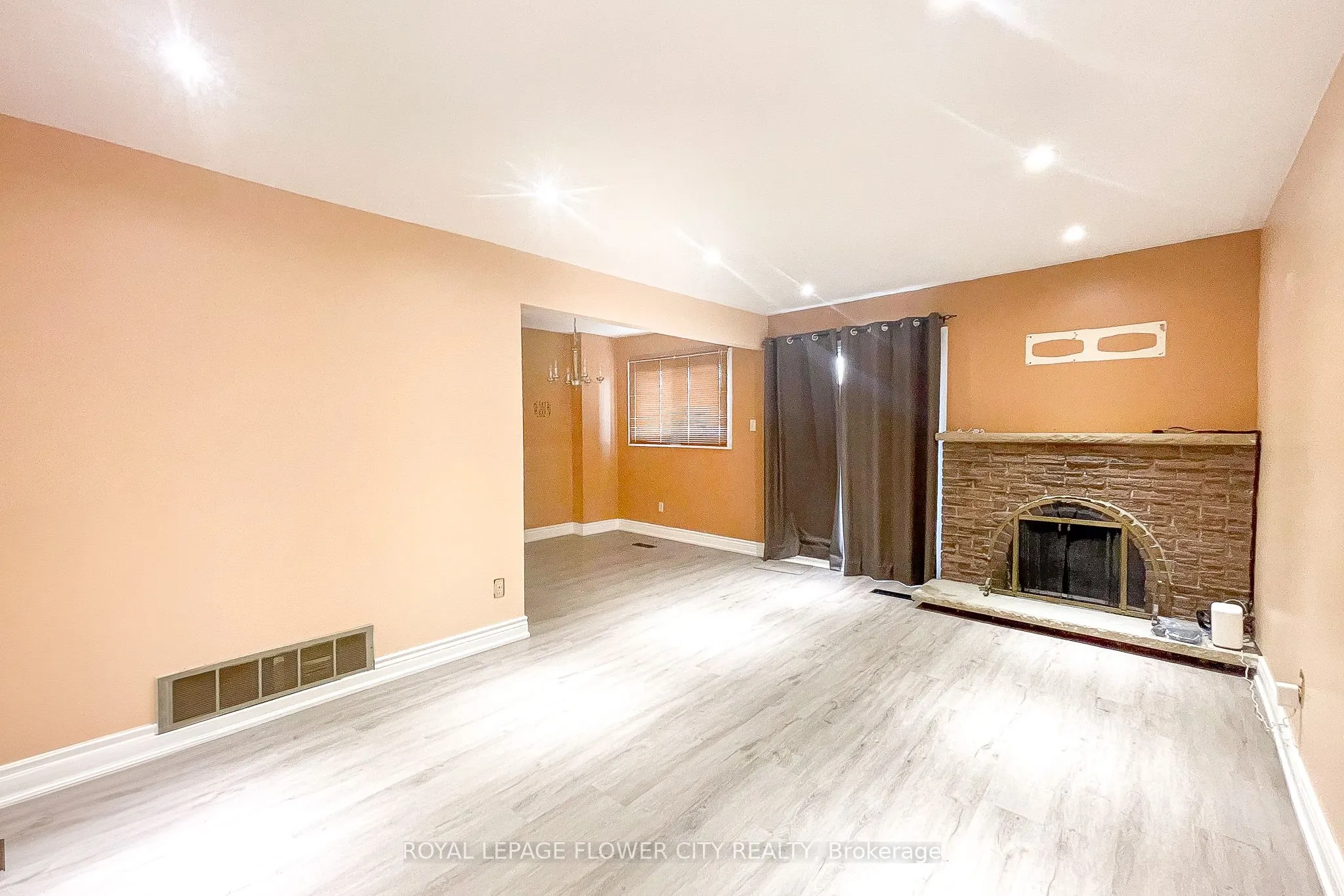 43 Greenwich Circle, #43