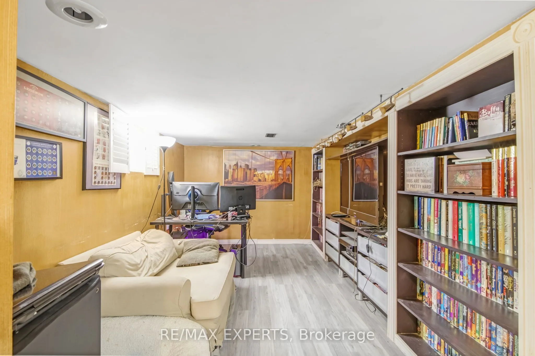 28 Mahoney Avenue