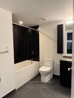 89 Dundas Street W, #222