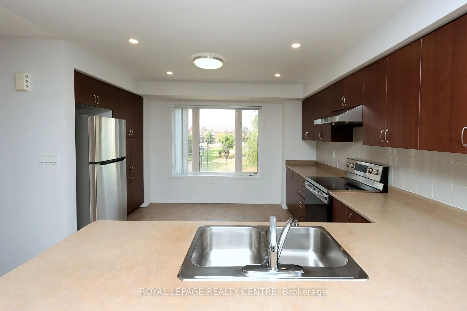 3135 Boxford Crescent, #4