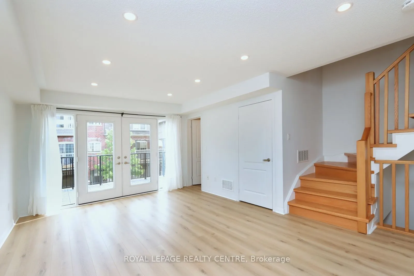 3135 Boxford Crescent, #4
