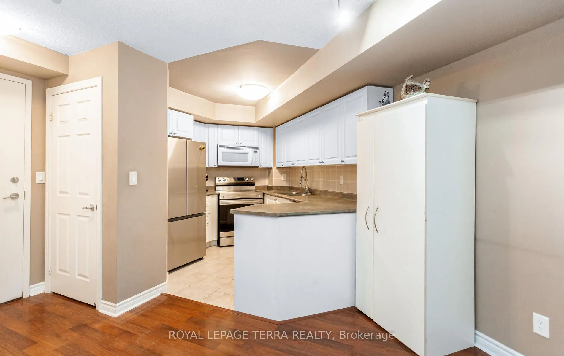 3888 Duke Of York Boulevard, #430