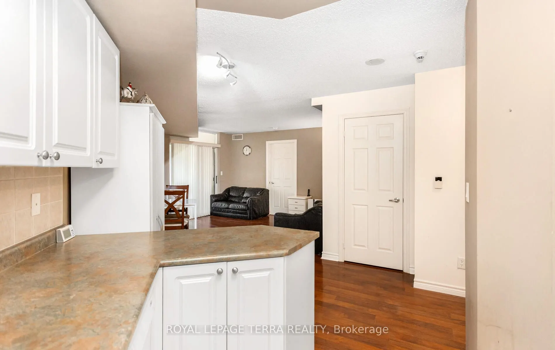 3888 Duke Of York Boulevard, #430