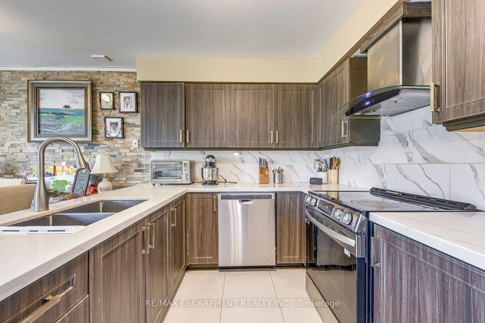 2237 Prescott Place