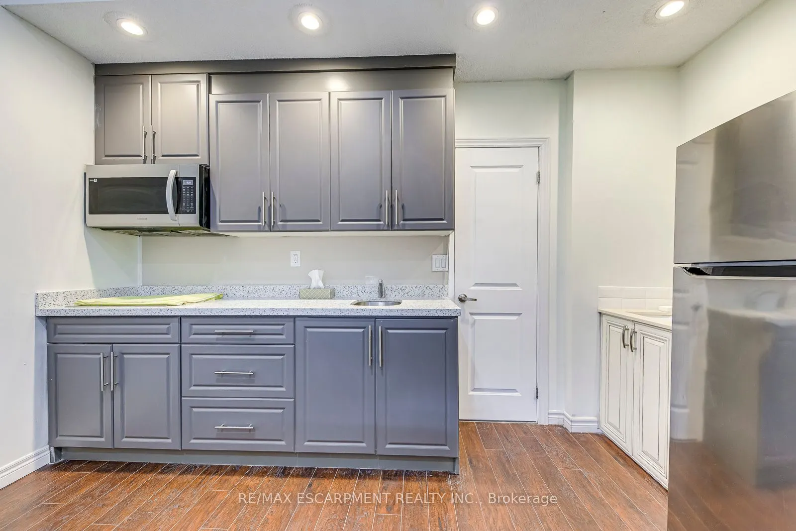 2237 Prescott Place