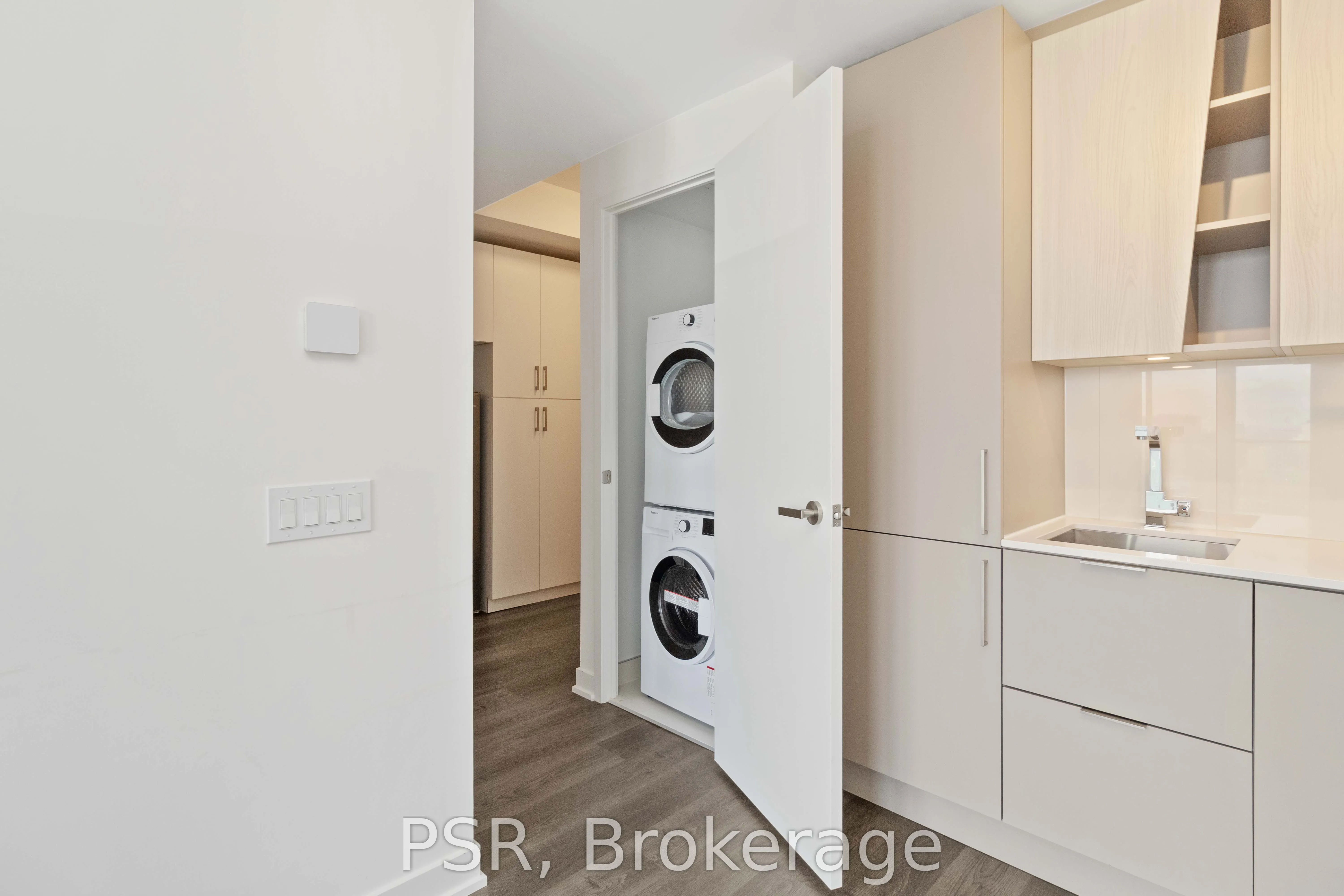 3900 Confederation Parkway, #3501