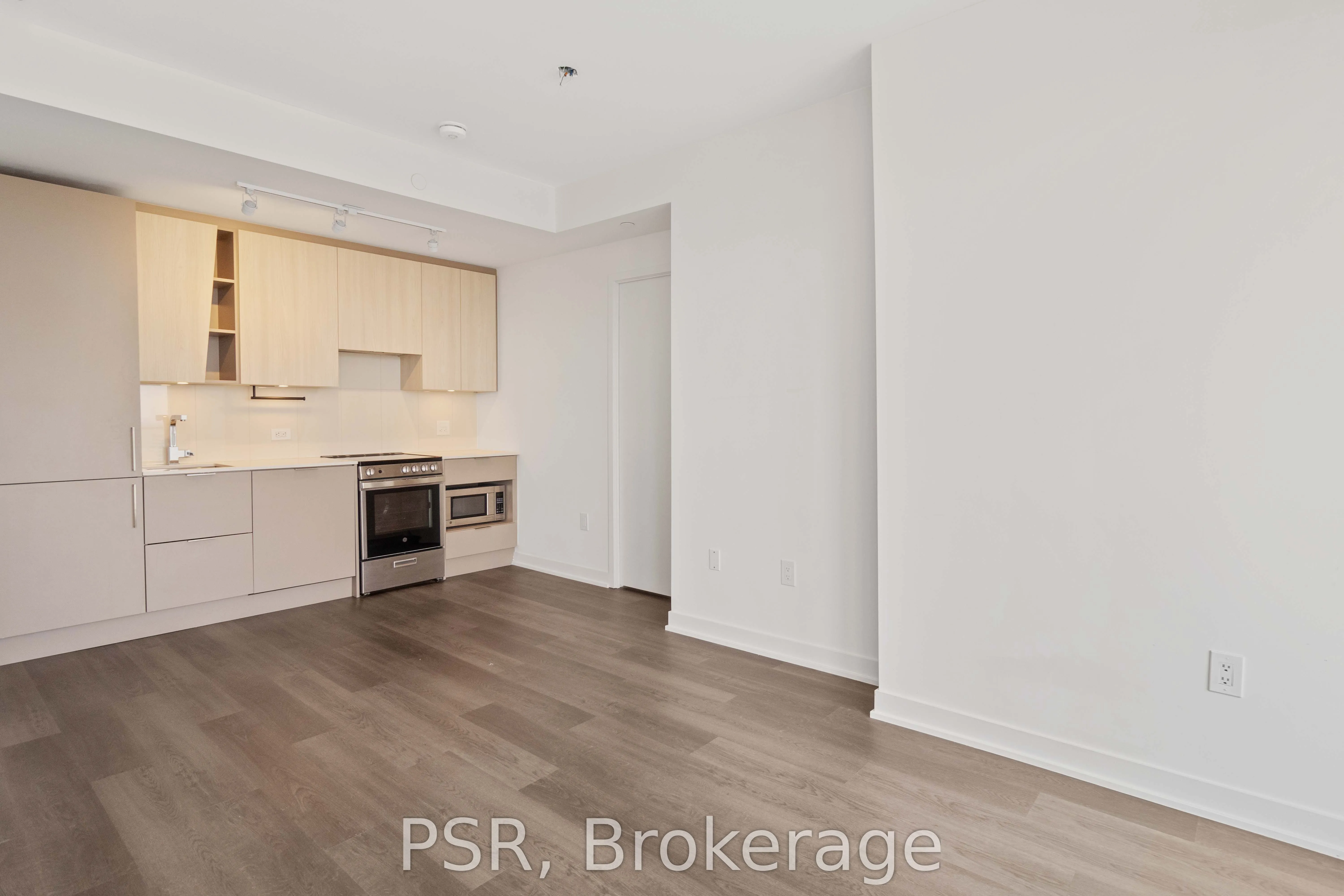 3900 Confederation Parkway, #3501