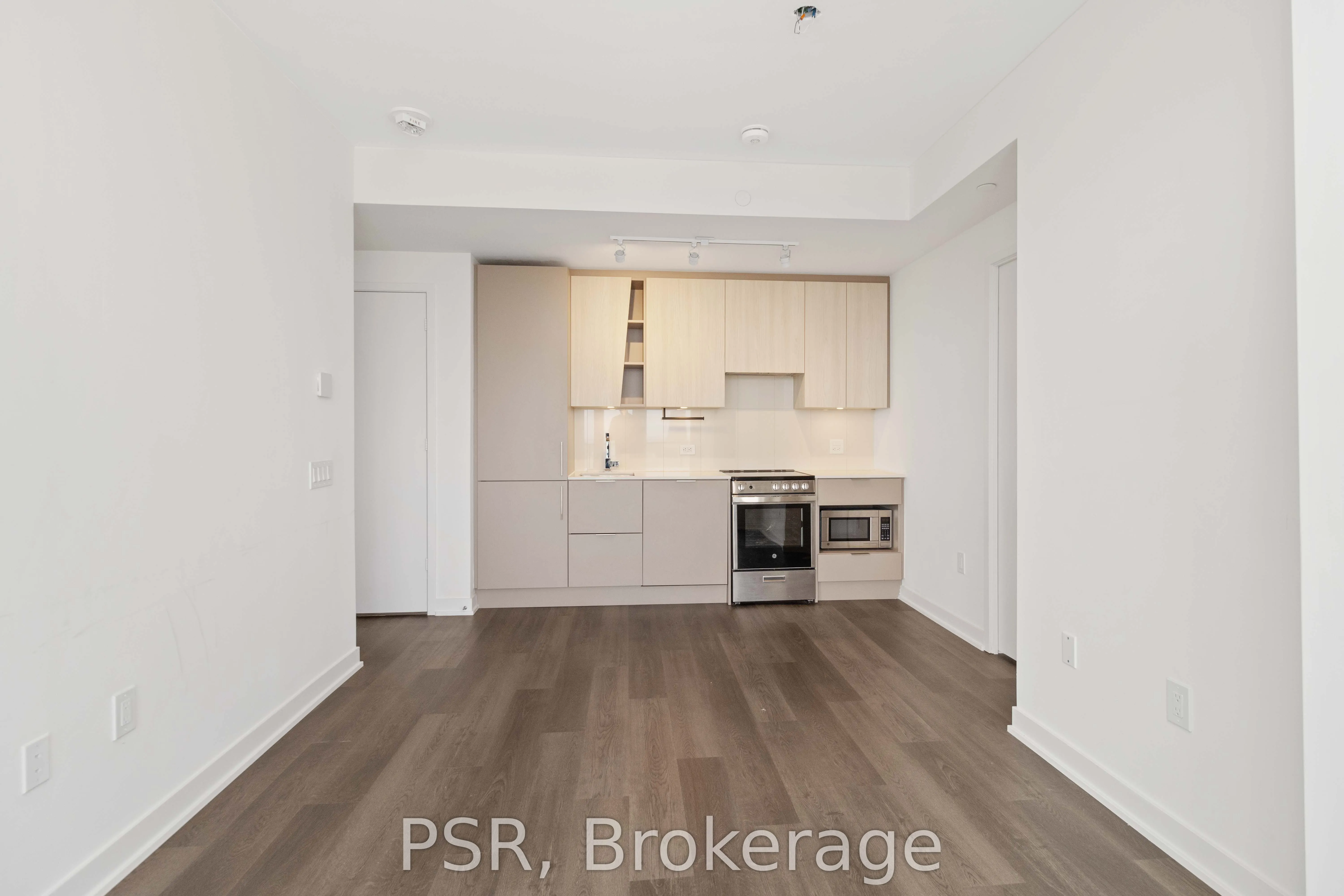 3900 Confederation Parkway, #3501