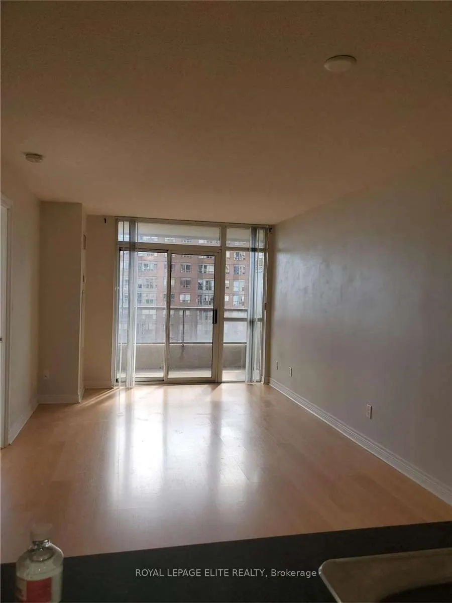 310 Burnhamthorpe Road W, #1707