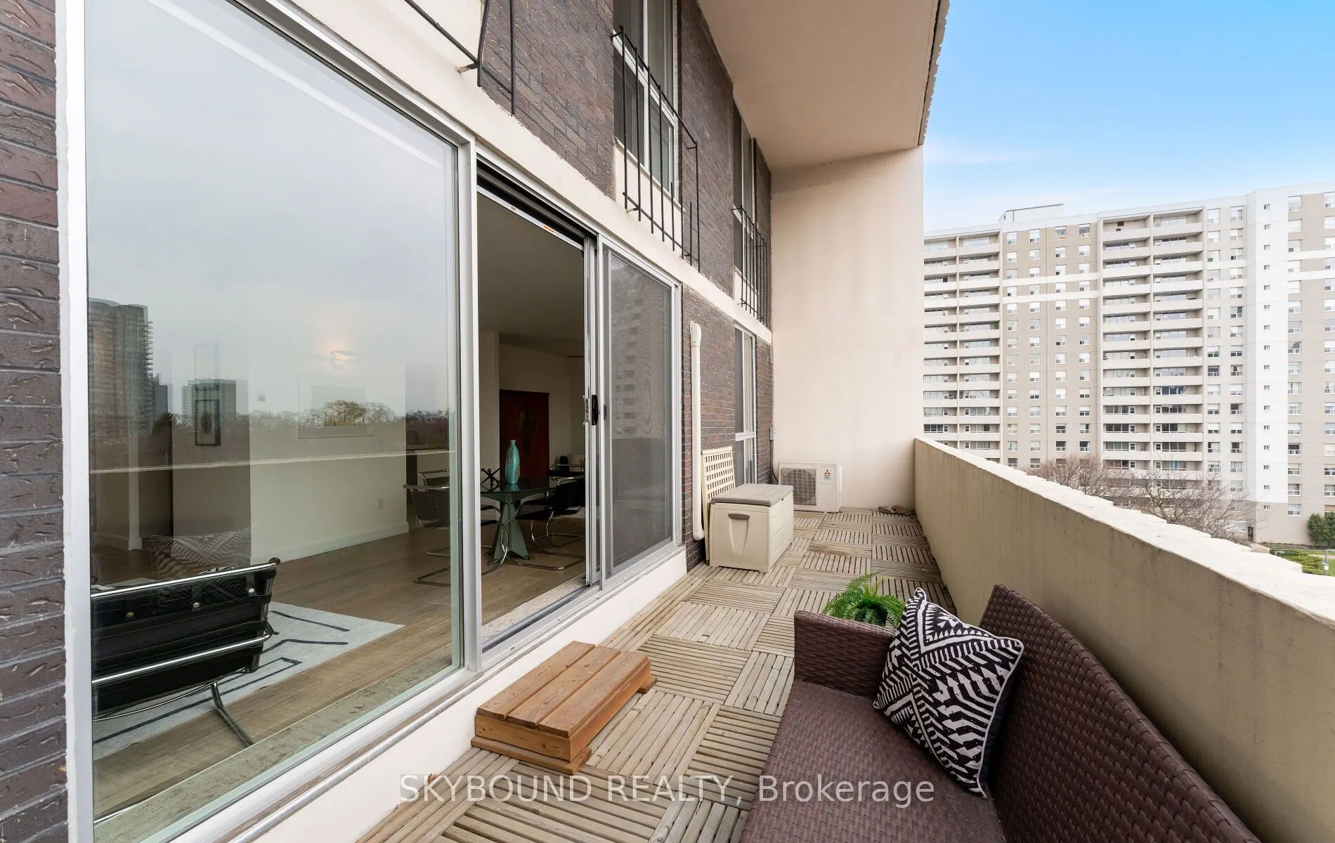 60 Southport Street, #414