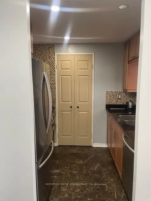 285 Enfield Place, #2112