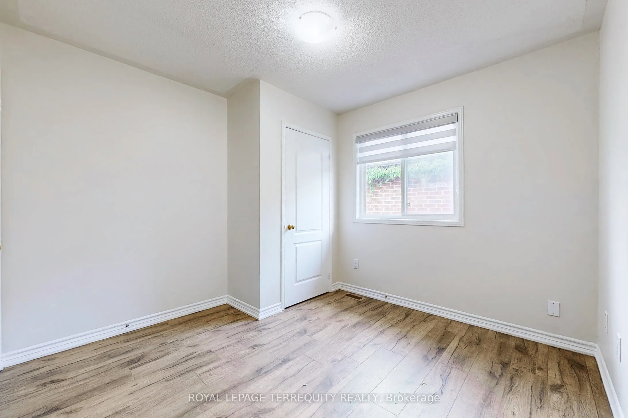 54 Mistdale Crescent