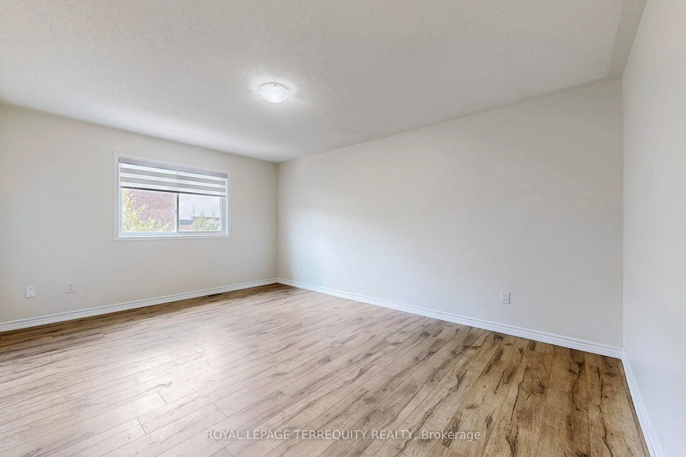 54 Mistdale Crescent