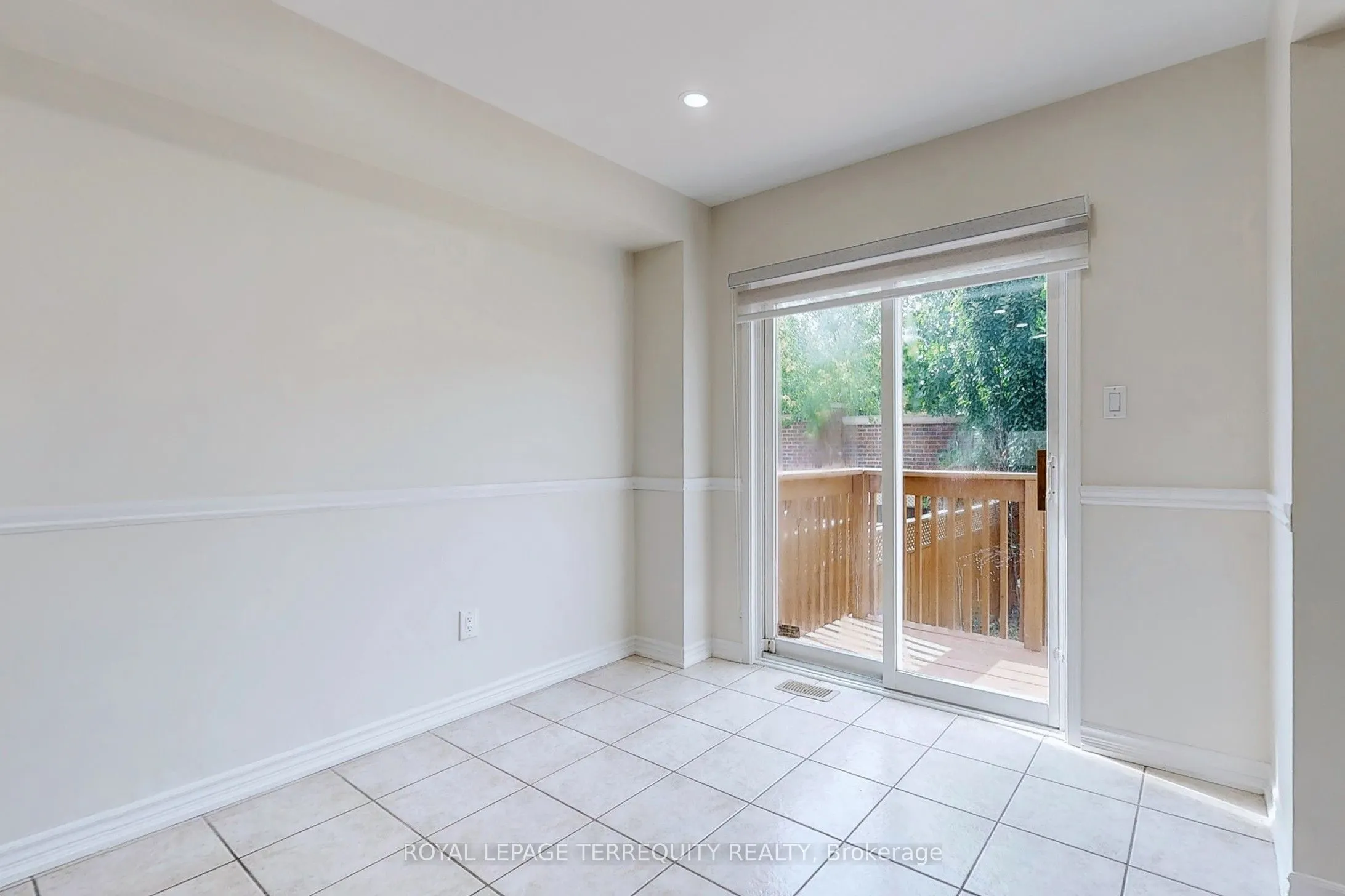 54 Mistdale Crescent