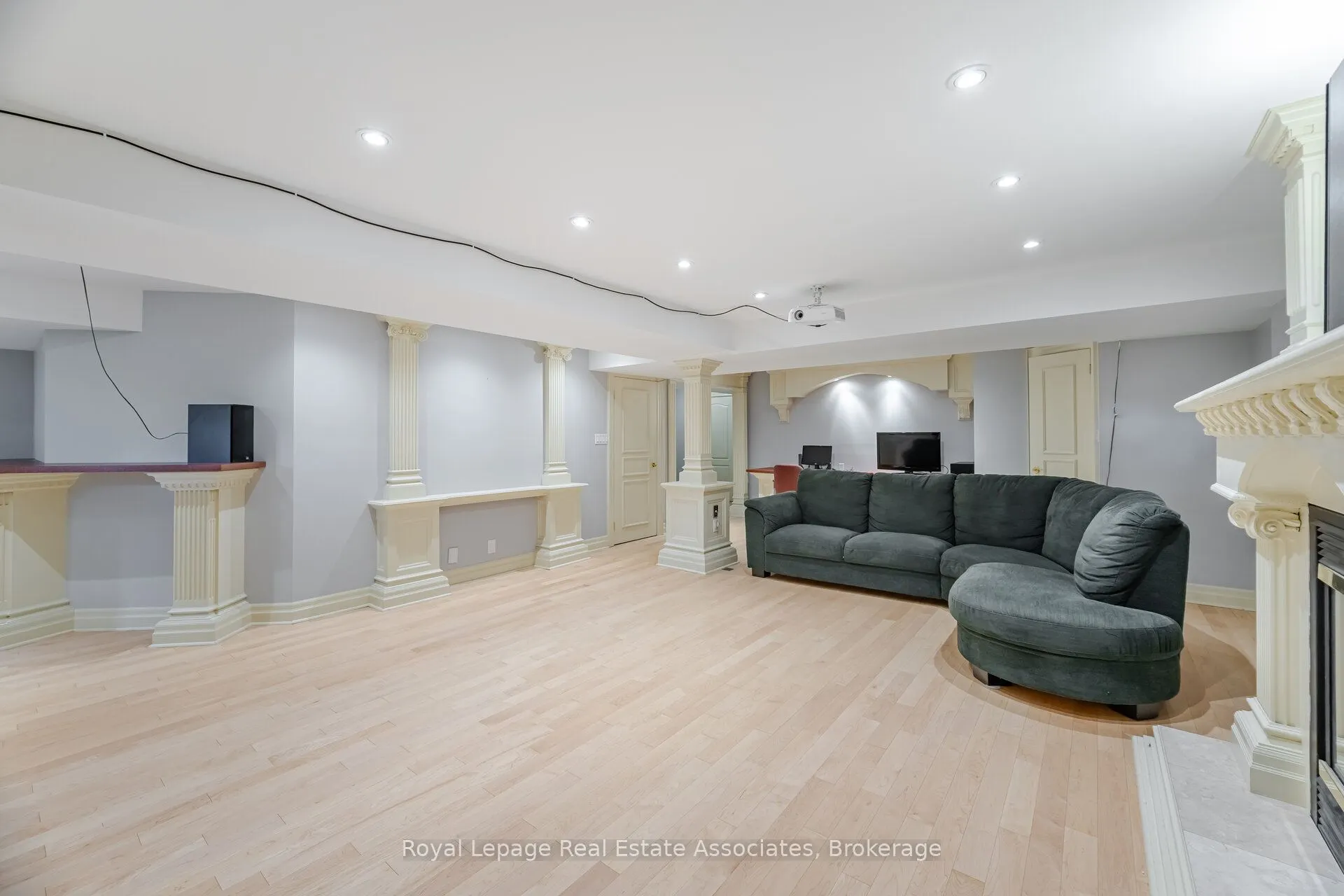 5496 Windy Hill Court