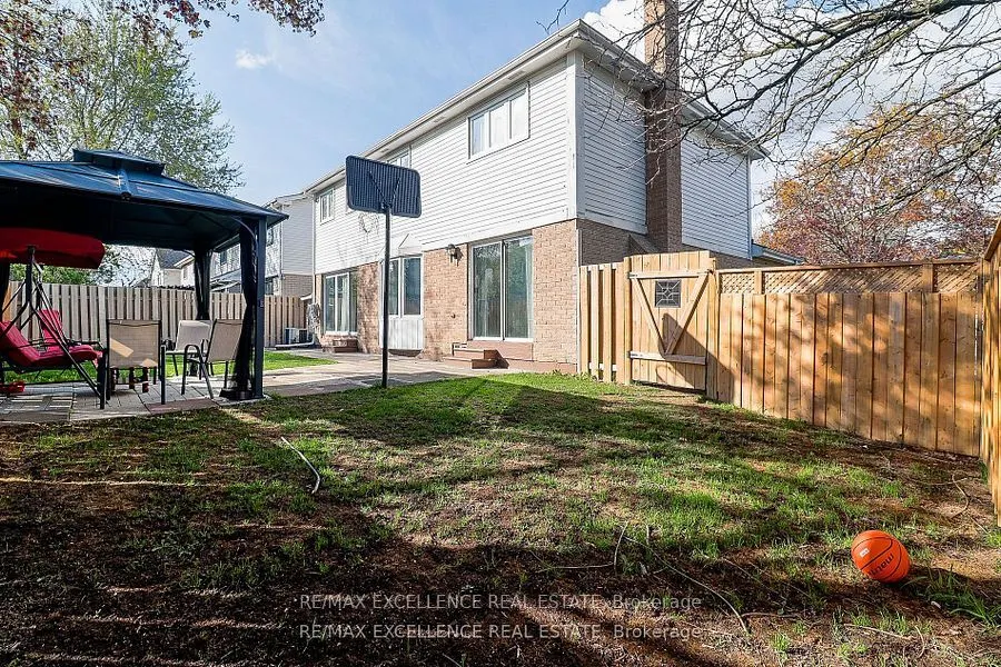 19 Mikado Crescent