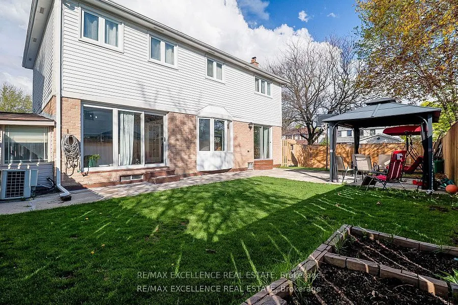 19 Mikado Crescent