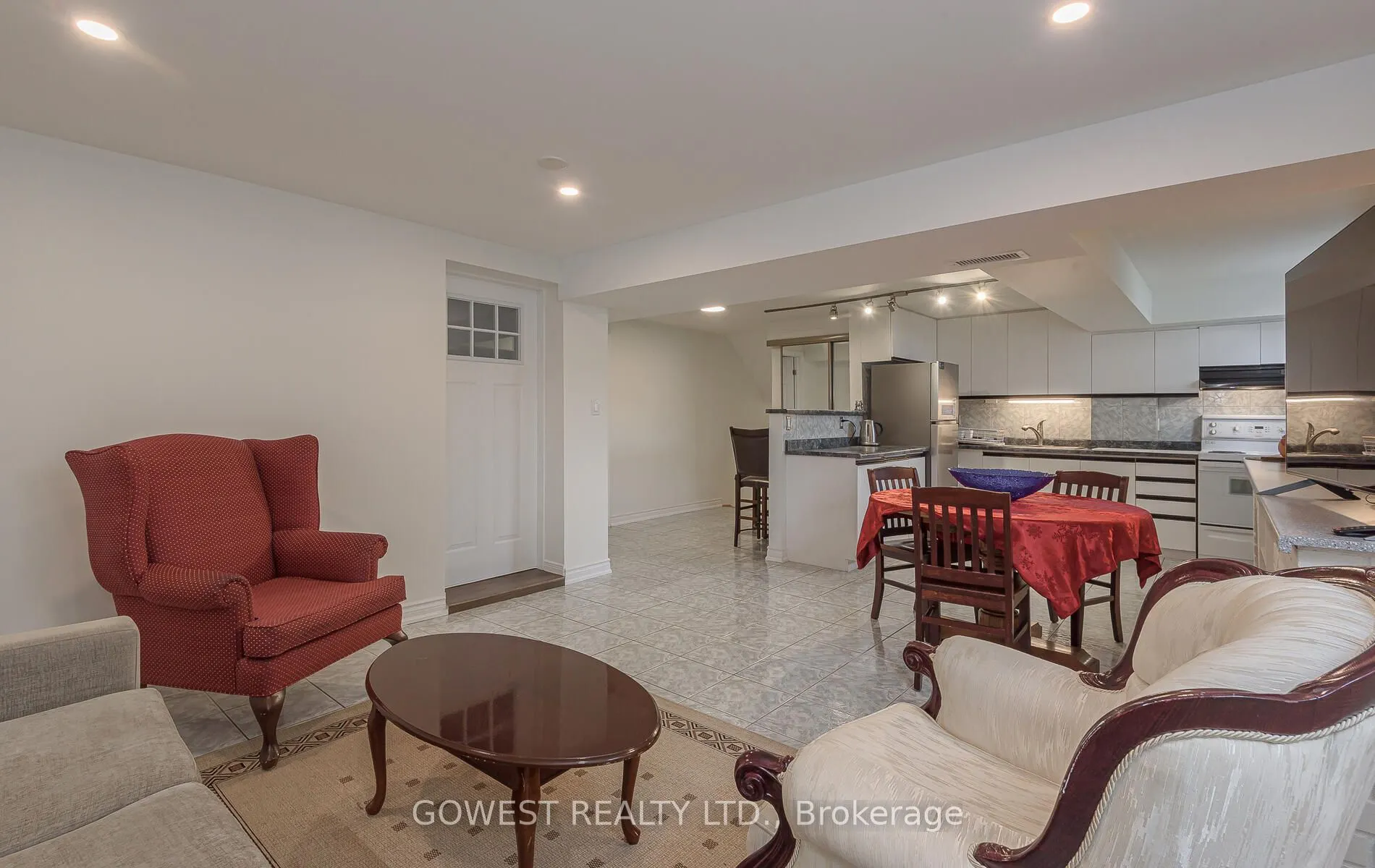 3 Pottery Crescent, #Bsmt
